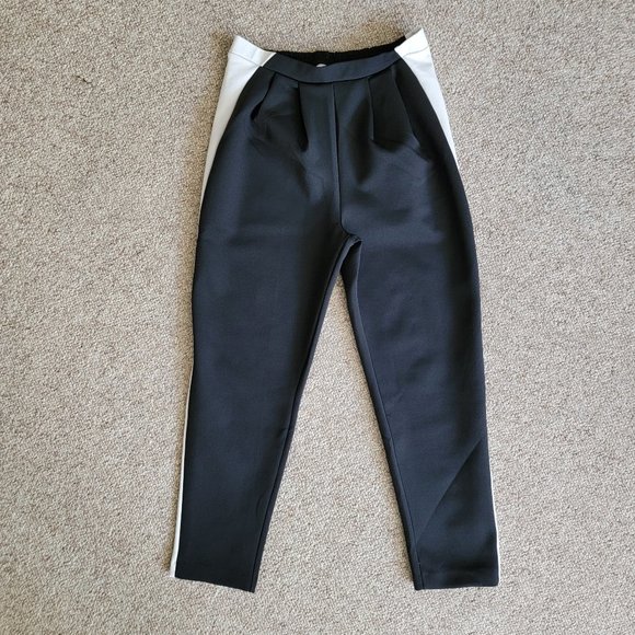 H&M Black Legging with White Side Stripes Size 8 - Picture 1 of 8